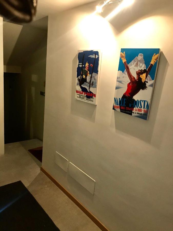Aymon De Challant Appartement Aosta Esterno foto